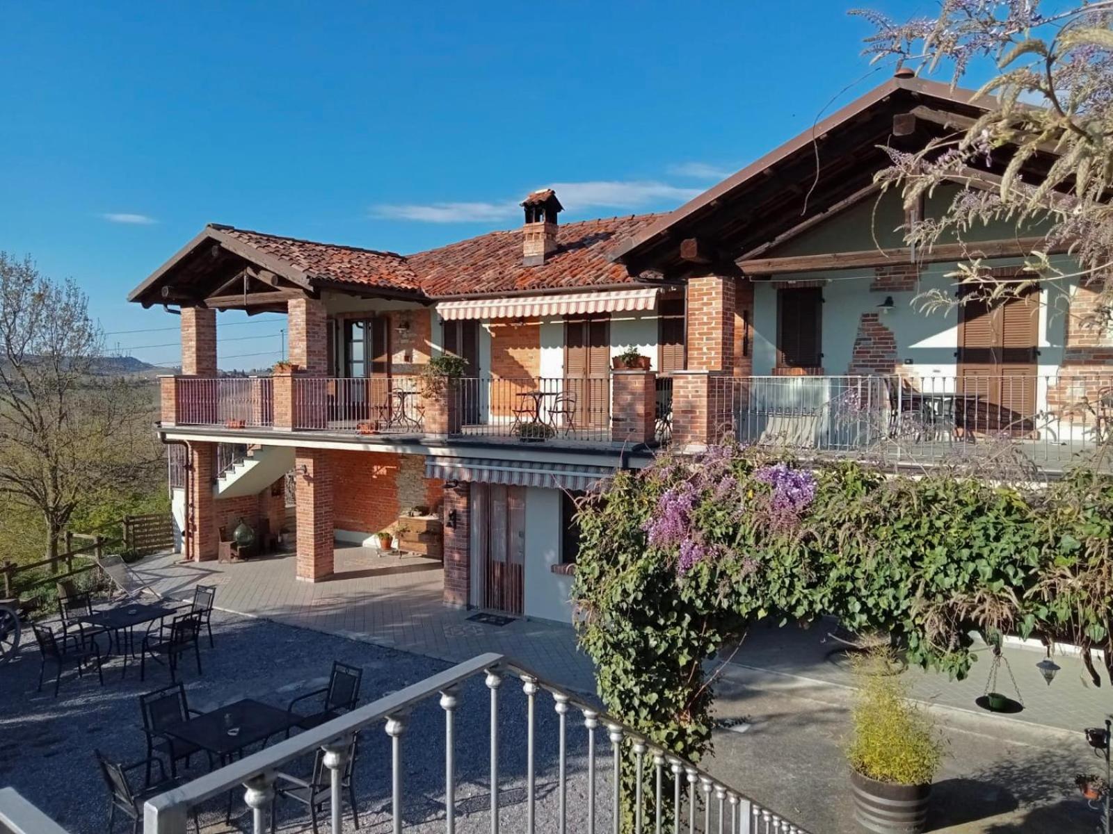 Agriturismo Bric Di Gai Monforte D'Alba Eksteriør billede